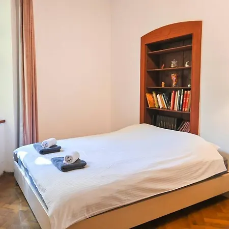 The Poet's Inspiration Apartment *